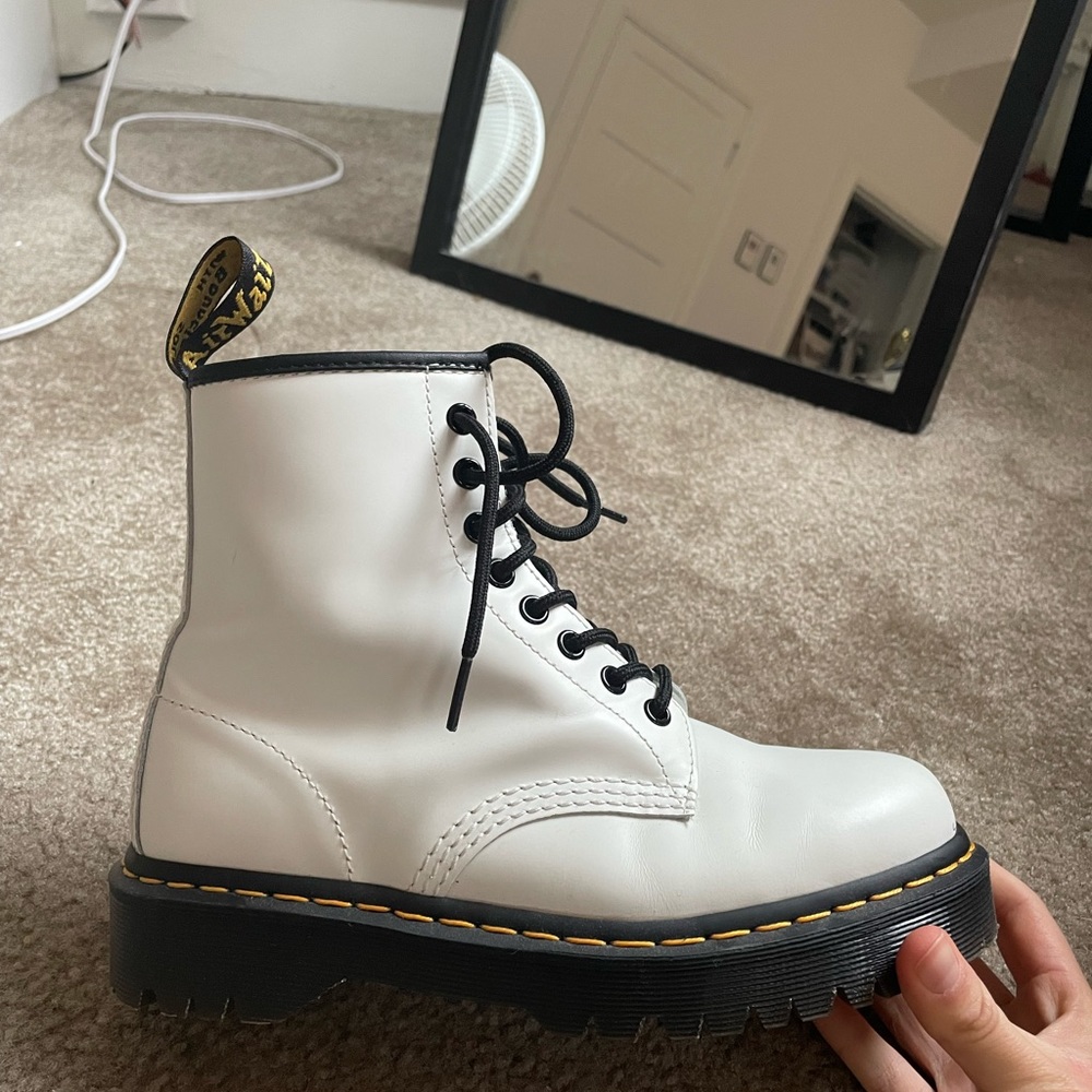 Dr. Martens AirWair boots - only worn once